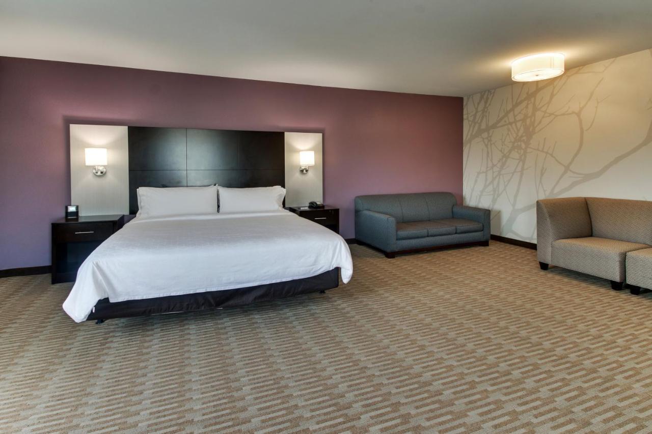 Holiday Inn Express & Suites Cheektowaga North East By Ihg Exterior photo