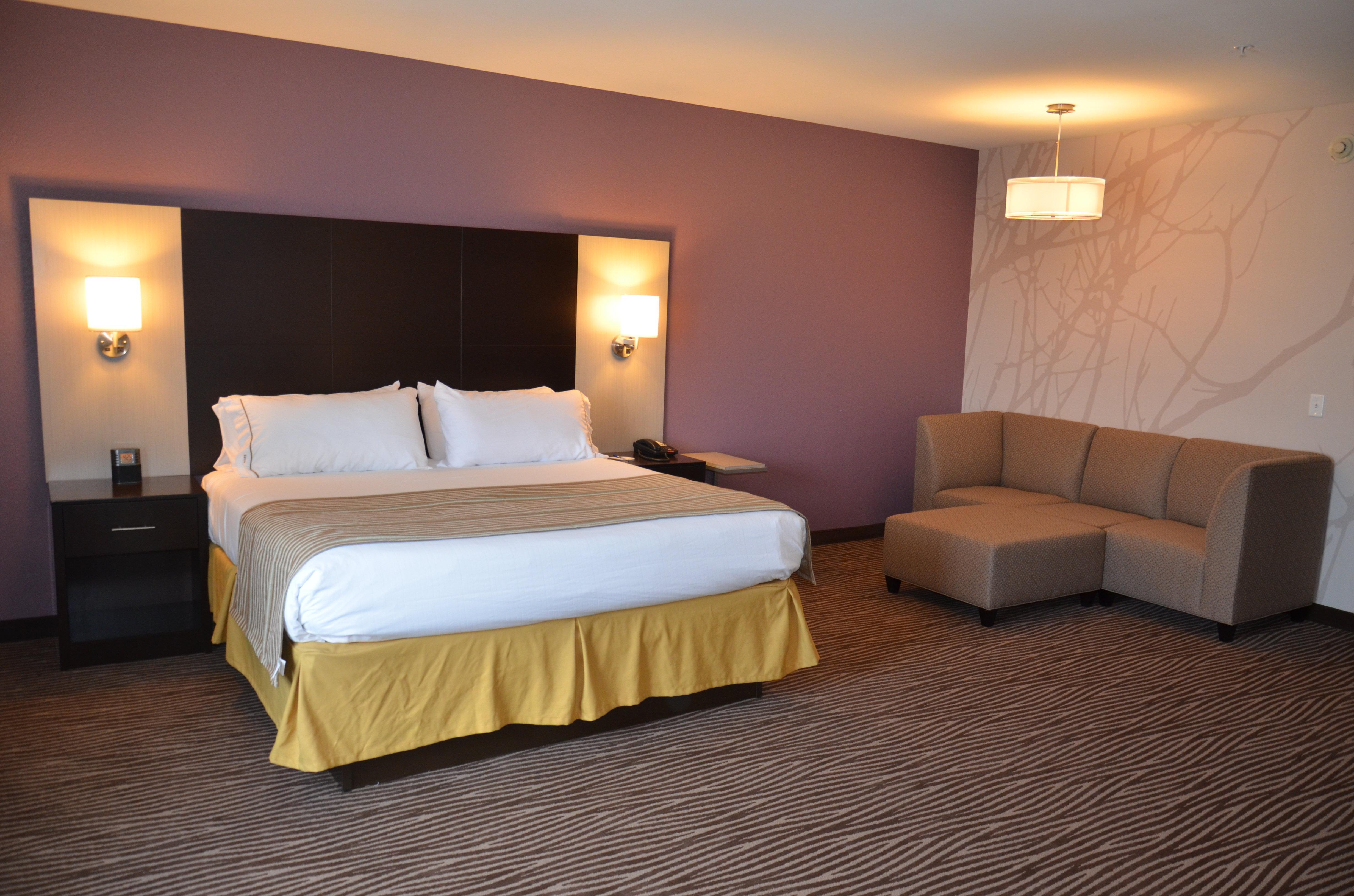 Holiday Inn Express & Suites Cheektowaga North East By Ihg Exterior photo