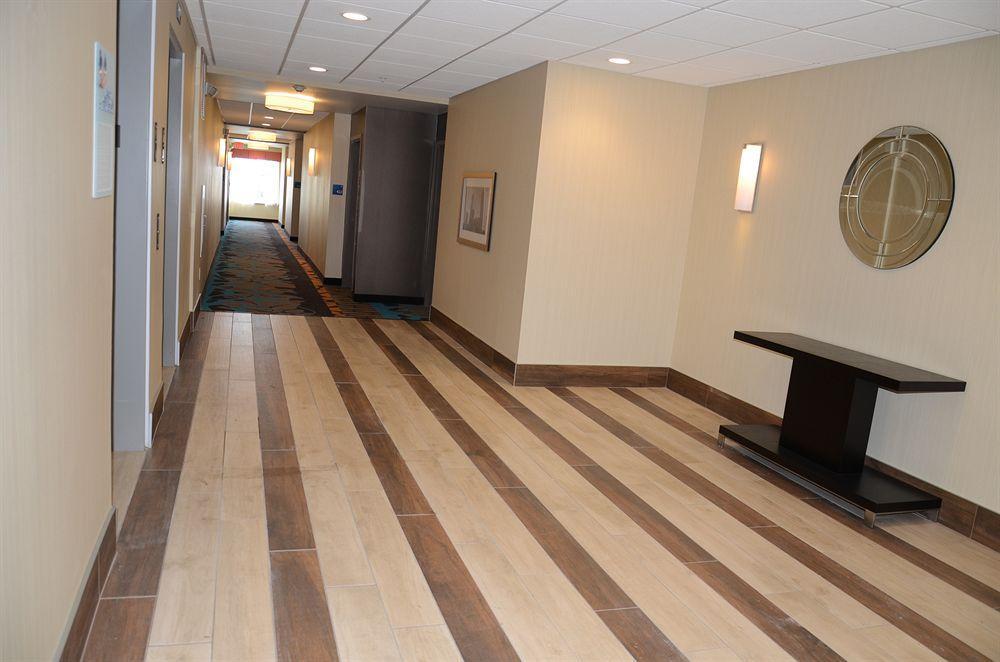 Holiday Inn Express & Suites Cheektowaga North East By Ihg Exterior photo